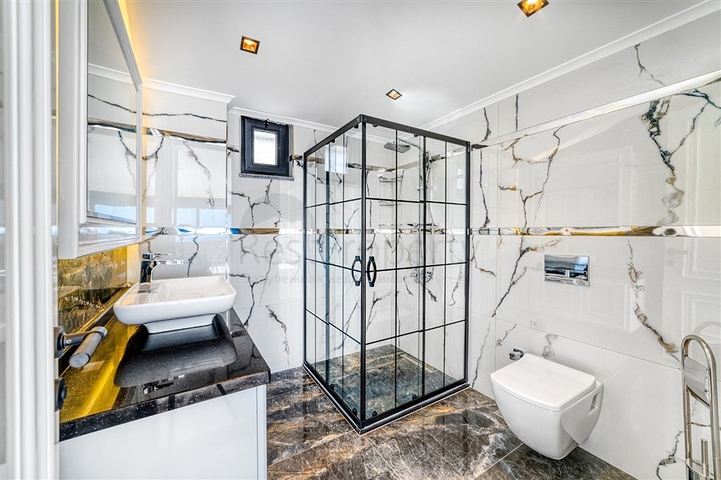 Exklusive Villa mit herrlichem Blick auf das Mittelmeer