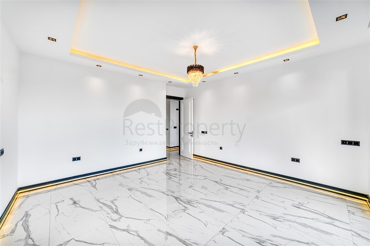 Exklusive Villa mit herrlichem Blick auf das Mittelmeer