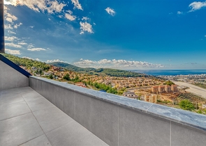 Exklusive Villa mit herrlichem Blick auf das Mittelmeer