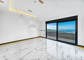 Exklusive Villa mit herrlichem Blick auf das Mittelmeer