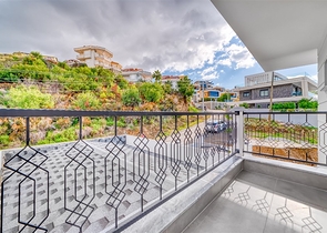 Exklusive Villa mit herrlichem Blick auf das Mittelmeer