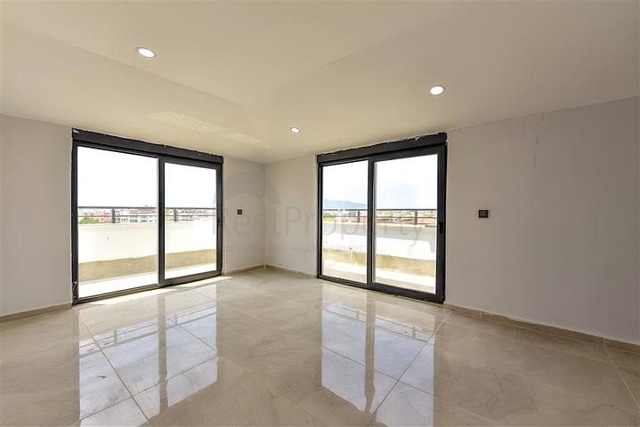 Neues Projekt im klassischen Stil, 400 m vom Meer entfernt im Bezirk Oba