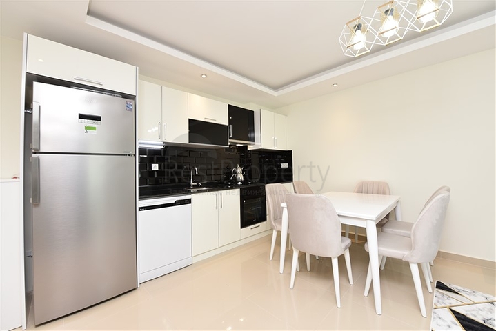 Zweizimmerwohnung mit Möbeln im Stadtteil Avsallar