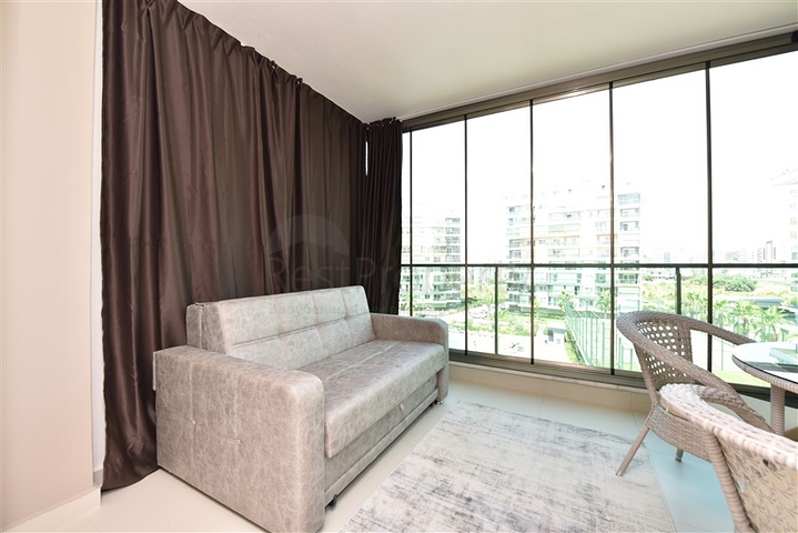 Zweizimmerwohnung mit Möbeln im Stadtteil Avsallar