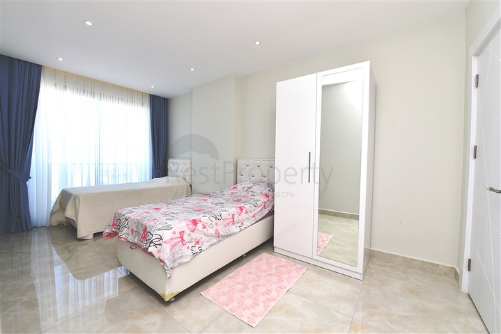 Penthouse mit 2+1 Grundriss an der ersten Küste im Stadtteil Mahmutlar