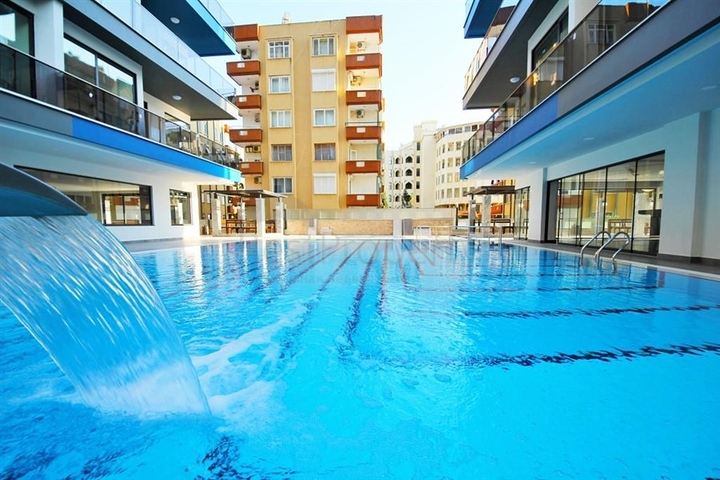 Penthouse mit 2+1 Grundriss an der ersten Küste im Stadtteil Mahmutlar