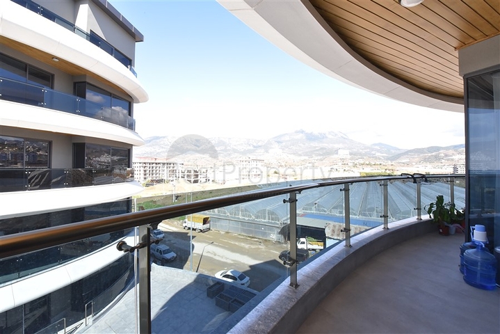 Möblierte Dreizimmerwohnung an der ersten Küste