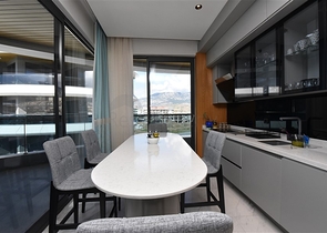 Möblierte Dreizimmerwohnung an der ersten Küste