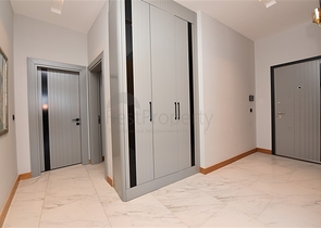 Möblierte Dreizimmerwohnung an der ersten Küste