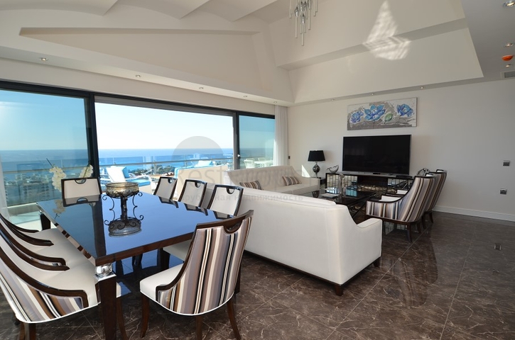 Penthouse 3+2 in einem Prestigeprojekt im Stadtteil Konakly