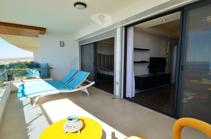 Penthouse 3+2 in einem Prestigeprojekt im Stadtteil Konakly