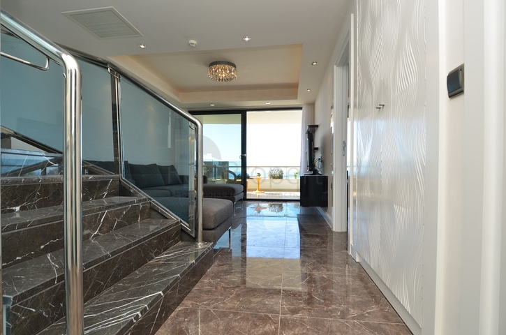 Penthouse 3+2 in einem Prestigeprojekt im Stadtteil Konakly