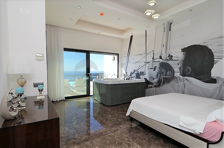 Penthouse 3+2 in einem Prestigeprojekt im Stadtteil Konakly