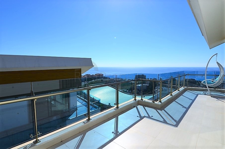 Penthouse 3+2 in einem Prestigeprojekt im Stadtteil Konakly