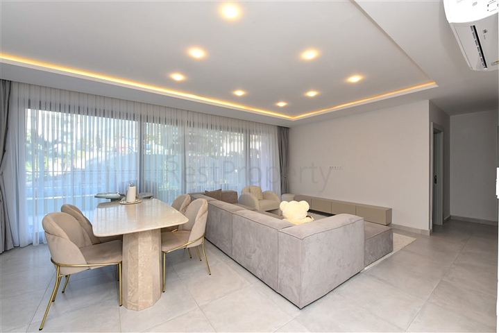 Hochmoderne 3+1-Maisonette mit eigenem Garten in einem Luxus-Komplex