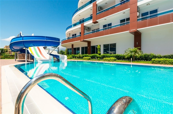 Möblierte Dreizimmerwohnung im Zentrum von Mahmutlar