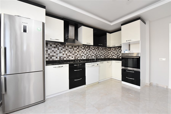 6+2 Gartenduplex 100 Meter vom Meer entfernt