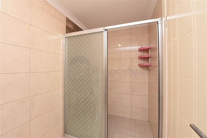 6+2 Gartenduplex 100 Meter vom Meer entfernt