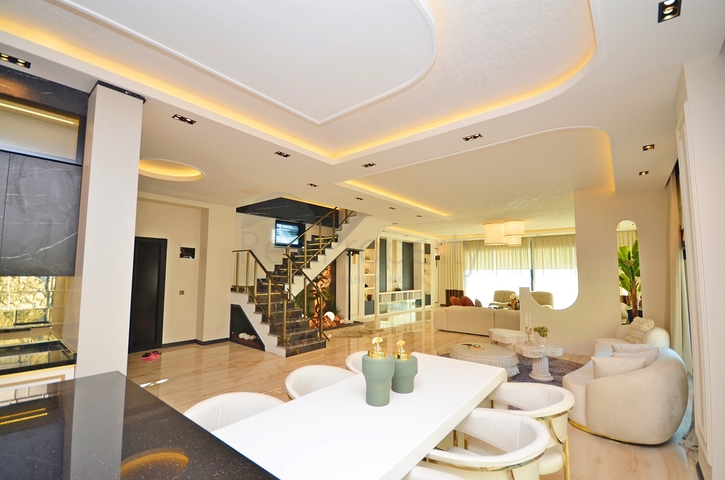 6+1 Villa mit eigenem Pool