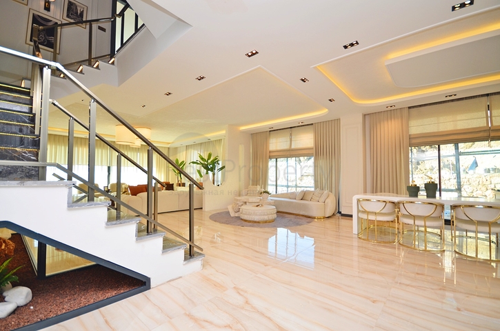 6+1 Villa mit eigenem Pool