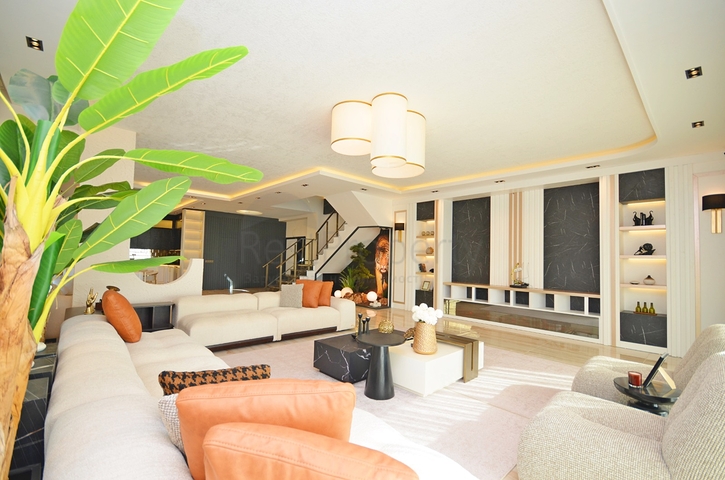 6+1 Villa mit eigenem Pool