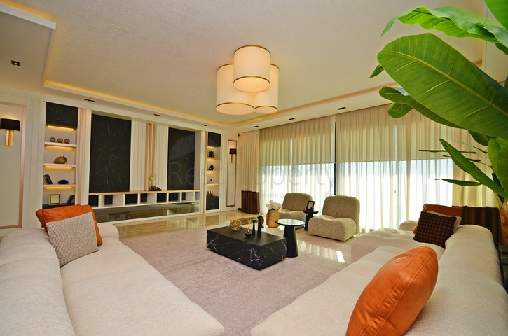 6+1 Villa mit eigenem Pool