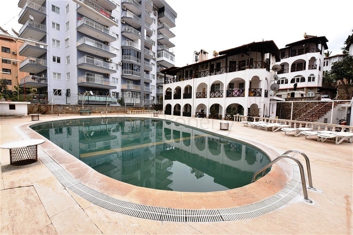 Villa im urbanen Stil, 250 Meter vom Meer entfernt