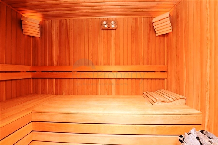 Villa im urbanen Stil, 250 Meter vom Meer entfernt