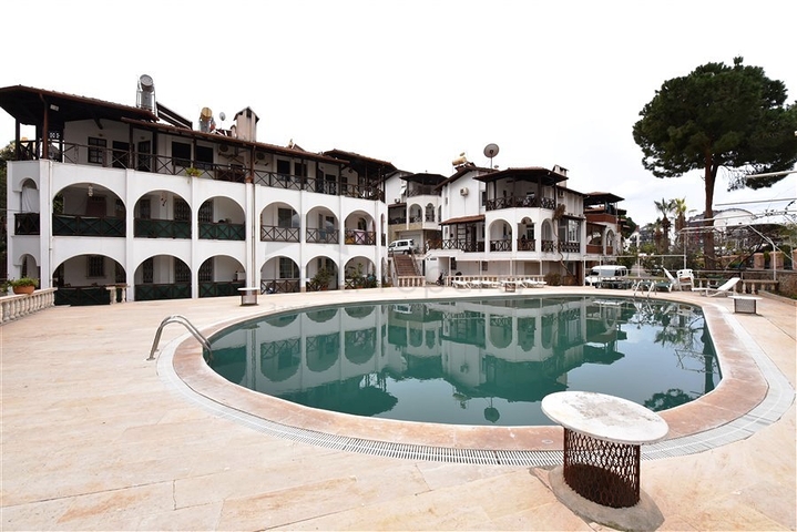 Villa im urbanen Stil, 250 Meter vom Meer entfernt