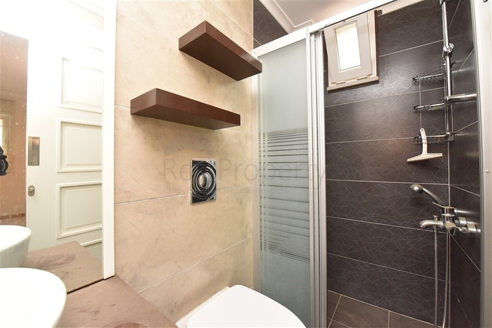 Villa im urbanen Stil, 250 Meter vom Meer entfernt