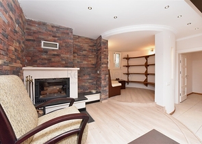 Villa im urbanen Stil, 250 Meter vom Meer entfernt