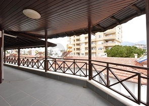 Villa im urbanen Stil, 250 Meter vom Meer entfernt