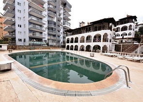 Villa im urbanen Stil, 250 Meter vom Meer entfernt