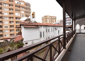 Villa im urbanen Stil, 250 Meter vom Meer entfernt