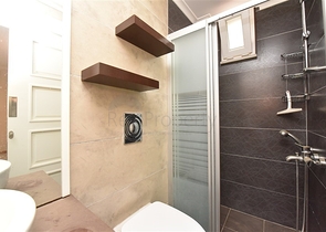 Villa im urbanen Stil, 250 Meter vom Meer entfernt