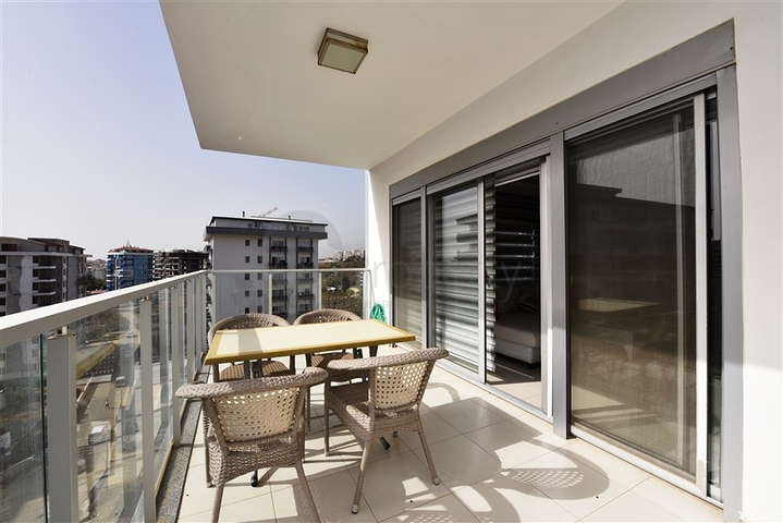 Möblierte Dreizimmerwohnung