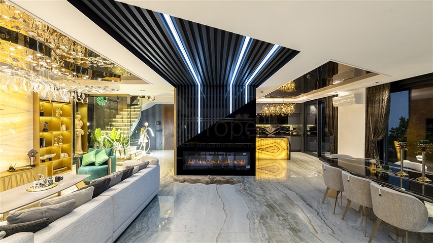 Luxuriöse Villen mit Panoramablick auf das Mittelmeer