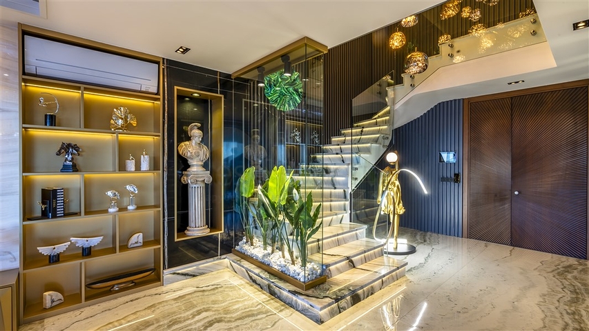 Luxuriöse Villen mit Panoramablick auf das Mittelmeer