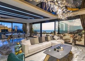 Luxuriöse Villen mit Panoramablick auf das Mittelmeer