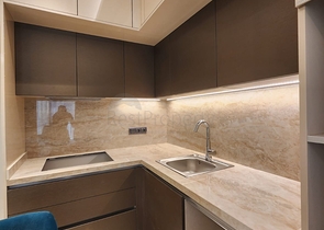 Zweizimmerwohnung in einem Komplex in erster Linie in Mahmutlar