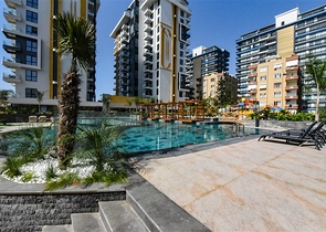 Zweizimmerwohnung in einem Komplex in erster Linie in Mahmutlar