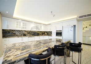 Einzigartige Villa mit Panoramablick auf Alanya