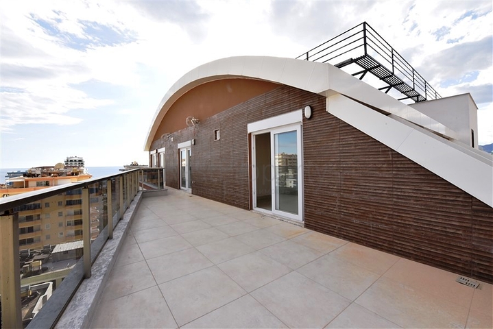 3+1 Penthouse mit Meerblick im Stadtteil Mahmutlar