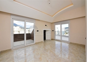 3+1 Penthouse mit Meerblick im Stadtteil Mahmutlar