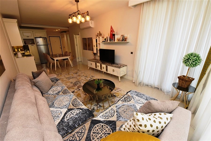 Zweizimmerwohnung in einem Komplex in erster Linie im Bezirk Kestel Zweizimmerwohnung in einem Komplex in erster Linie im Bezirk Kestel
