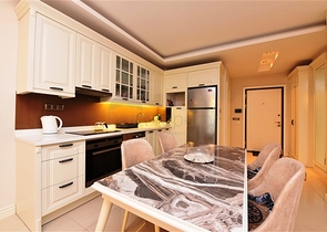 Zweizimmerwohnung in einem Komplex in erster Linie im Bezirk Kestel Zweizimmerwohnung in einem Komplex in erster Linie im Bezirk Kestel