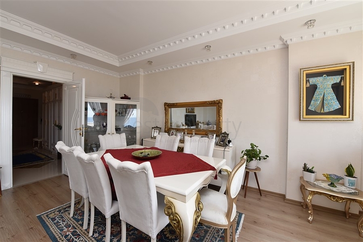 3+1 Wohnung mit Meerblick