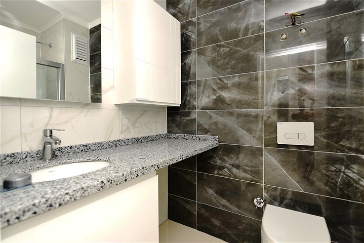 1+1 Wohnung 200 m vom Strand entfernt im Stadtteil Kargicak 