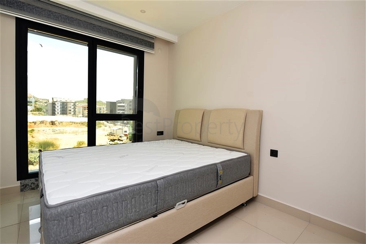 1+1 Wohnung 200 m vom Strand entfernt im Stadtteil Kargicak 