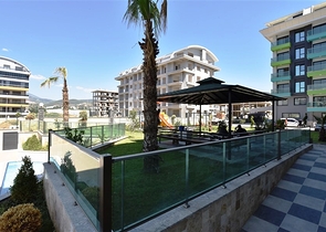 1+1 Wohnung 200 m vom Strand entfernt im Stadtteil Kargicak 